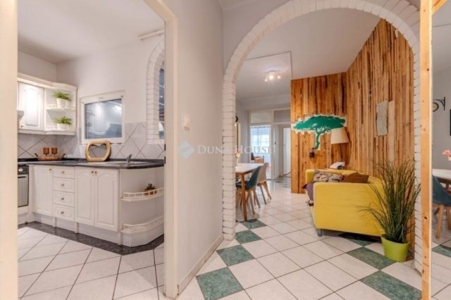 Eladó téglalakás, Budapesten, V. kerületben 154.99 M Ft
