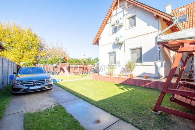 Eladó ikerház, Üllőn 125 M Ft, 5 szobás / költözzbe.hu