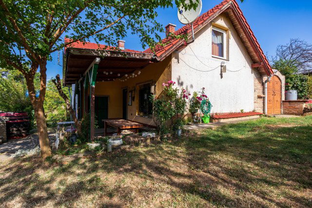 Eladó családi ház, Várvölgyön 55 M Ft, 3 szobás