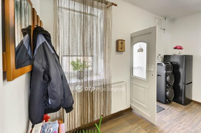 Eladó családi ház, Egerszóláton 30 M Ft, 2+1 szobás