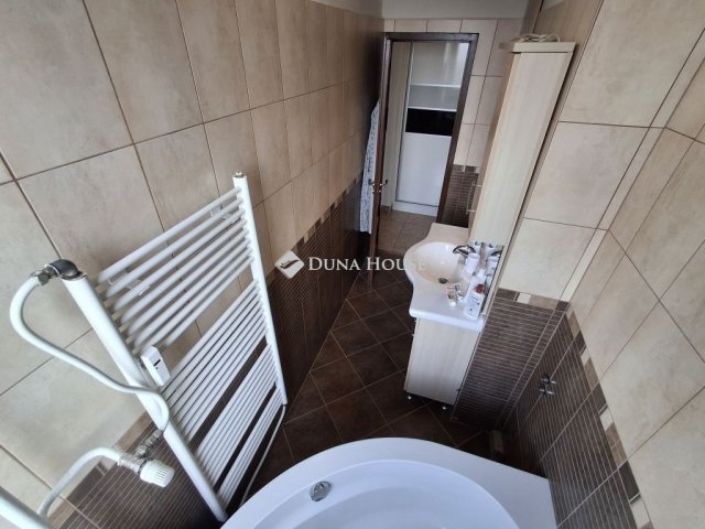 Eladó téglalakás, Budapesten, XVIII. kerületben 67.9 M Ft