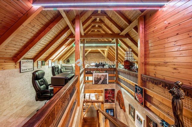 Eladó családi ház, Budajenőn 950 M Ft, 5 szobás