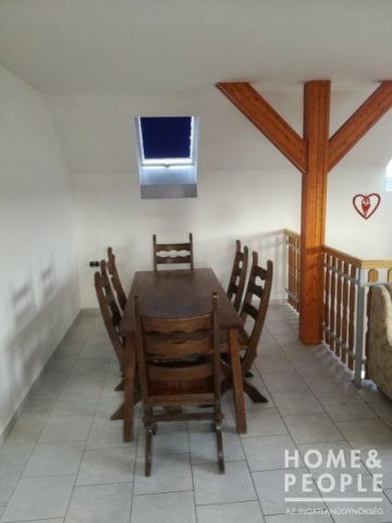 Eladó üzlethelyiség, Szegeden 150 M Ft, 9+4 szobás