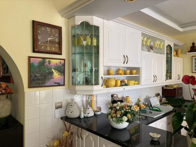 Eladó családi ház, Bocskaikerten 240 M Ft, 3 szobás