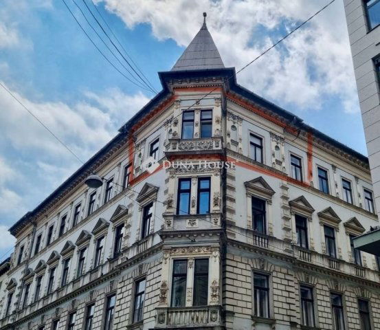 Eladó téglalakás, Budapesten, VI. kerületben 211.47 M Ft