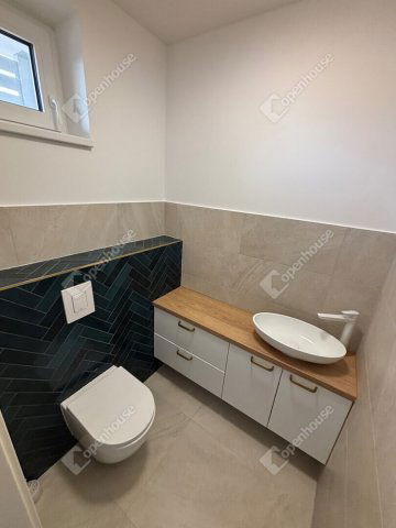 Eladó családi ház, Pannonhalmán 149 M Ft, 4 szobás