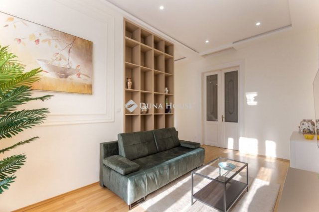 Eladó téglalakás, Budapesten, VII. kerületben 135 M Ft, 4 szobás