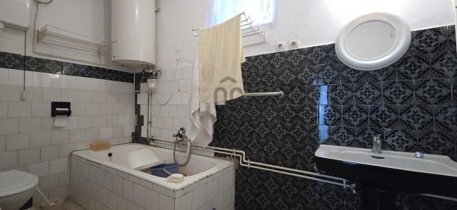 Eladó családi ház, Kölesden 14.9 M Ft, 3 szobás