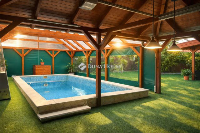 Eladó családi ház, Nagykőrösön 109.9 M Ft, 5 szobás