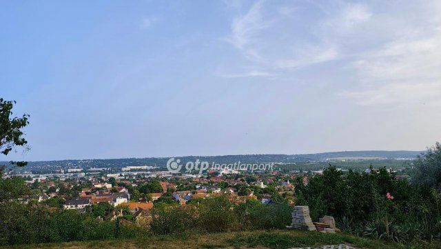 Eladó családi ház, Budaörsön 137 M Ft, 4 szobás