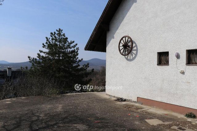 Eladó családi ház, Szentendrén 78.4 M Ft, 4 szobás