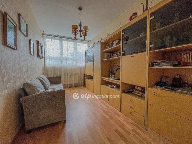 Eladó téglalakás, Budapesten, XVI. kerületben 83.9 M Ft