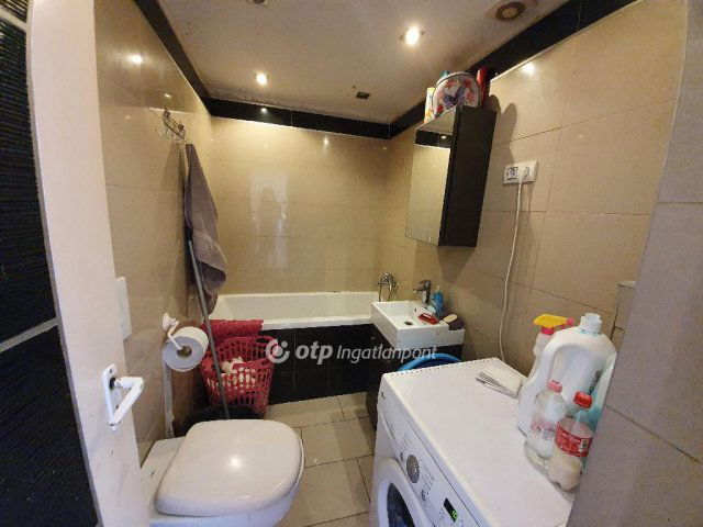 Eladó téglalakás, Budapesten, VIII. kerületben 48 M Ft