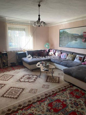 Eladó családi ház, Tiszakécskén 20 M Ft, 2 szobás