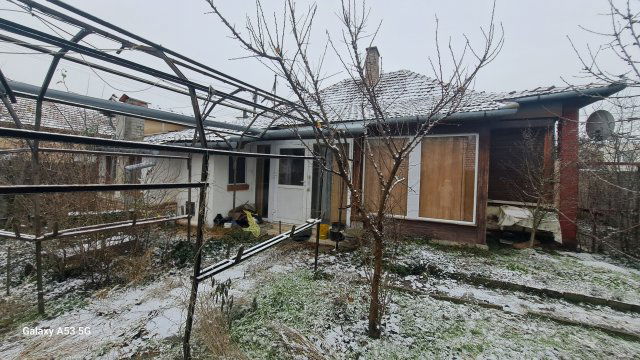 Eladó családi ház, Gyulán 34.6 M Ft, 3 szobás