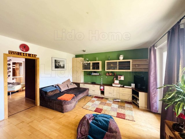 Eladó téglalakás, Győrött 129 M Ft, 5 szobás