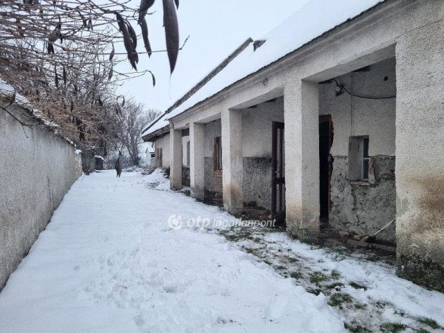 Eladó családi ház, Bébén 7.59 M Ft, 3 szobás