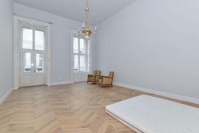 Eladó téglalakás, V. kerületben, Vigyázó Ferenc utcában