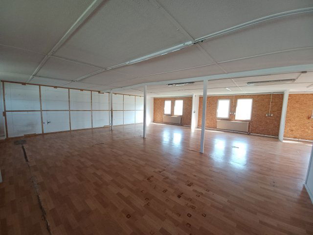 Kiadó ipari ingatlan, Győrött, Kardán utcában 350 E Ft / hó