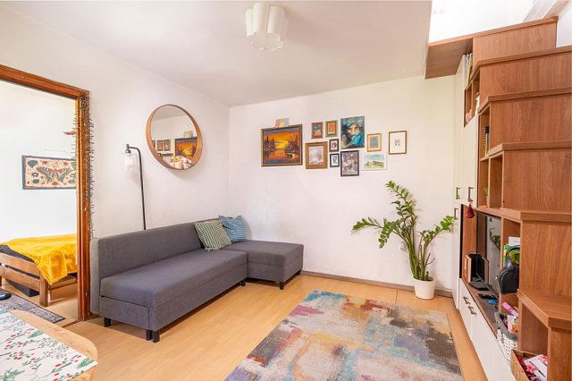 Eladó családi ház, Budapesten, III. kerületben 73.9 M Ft