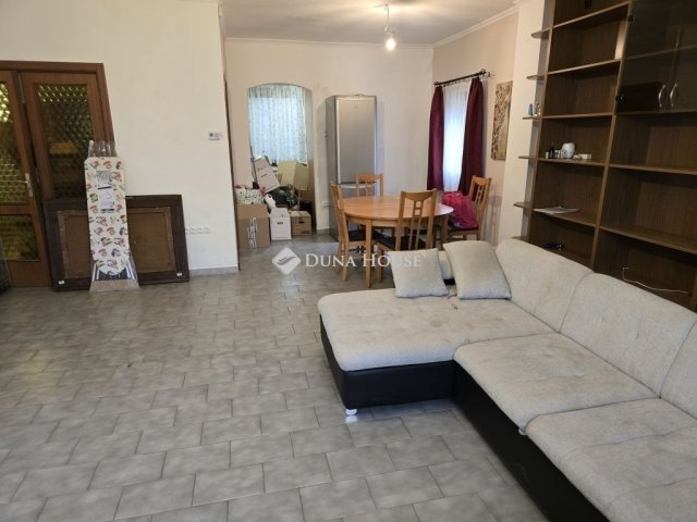 Eladó családi ház, Érden 250 M Ft, 6 szobás