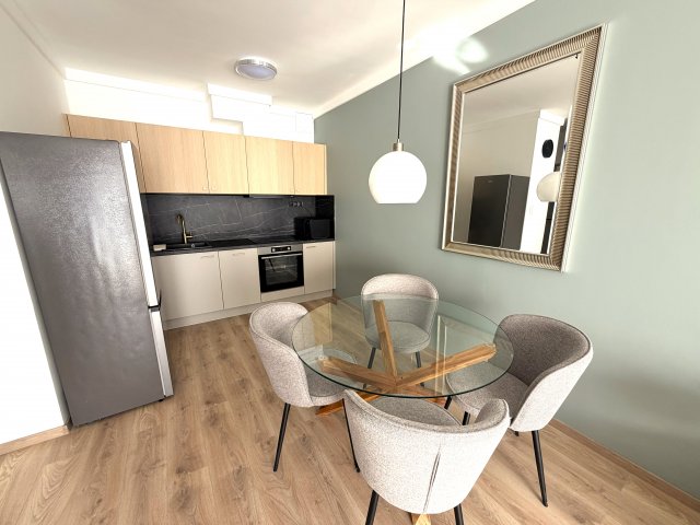 Eladó téglalakás, Budapesten, VIII. kerületben, Corvin sétányon