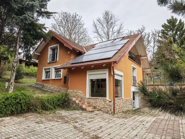 Eladó családi ház, Biatorbágyon, Mandula utcában 150 M Ft