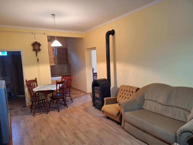 Kiadó családi ház, albérlet, Kaposváron 150 E Ft / hó