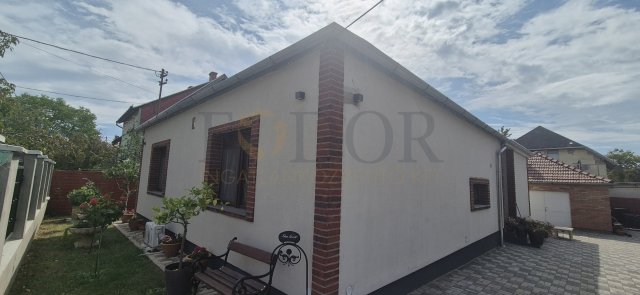 Eladó családi ház, Budapesten, XVIII. kerületben 129.9 M Ft