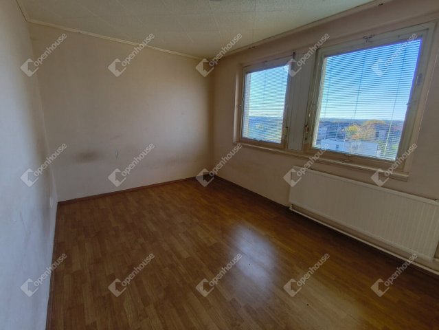 Eladó panellakás, Debrecenben 54 M Ft, 3 szobás
