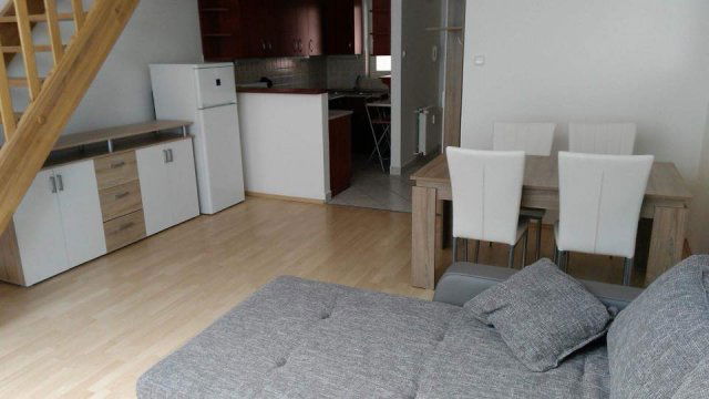 Kiadó téglalakás, albérlet, Pécsett 270 E Ft / hó, 2 szobás