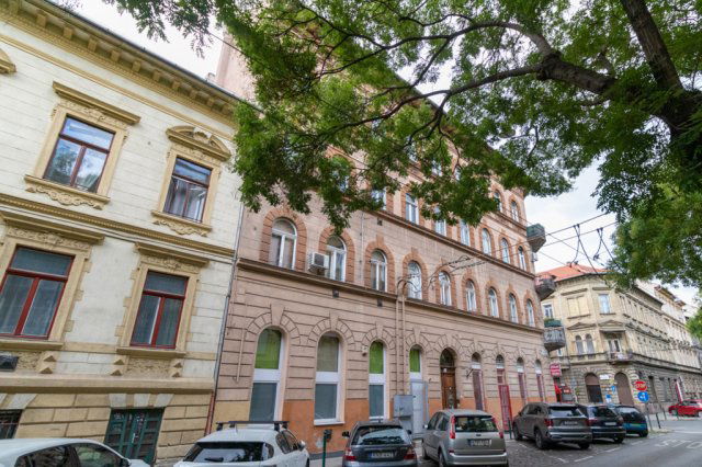 Eladó téglalakás, Budapesten, VII. kerületben 92.9 M Ft
