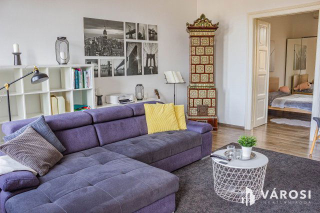 Eladó téglalakás, Szegeden 104 M Ft, 3 szobás