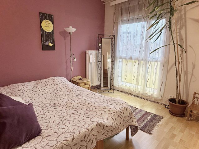 Eladó panellakás, Pécsett 46.95 M Ft, 2+1 szobás