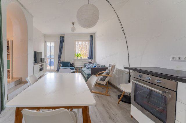 Eladó ikerház, Budapesten, III. kerületben 169.9 M Ft