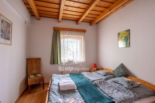 Eladó családi ház, Felsőpáhokon 120 M Ft, 9 szobás