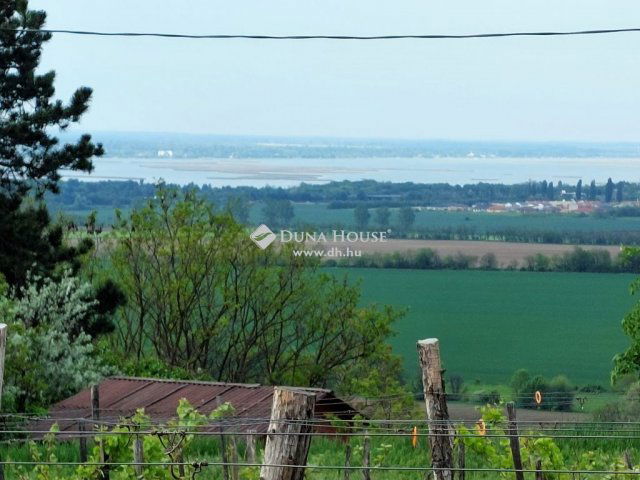 Eladó telek, Pázmándon 12.9 M Ft / költözzbe.hu