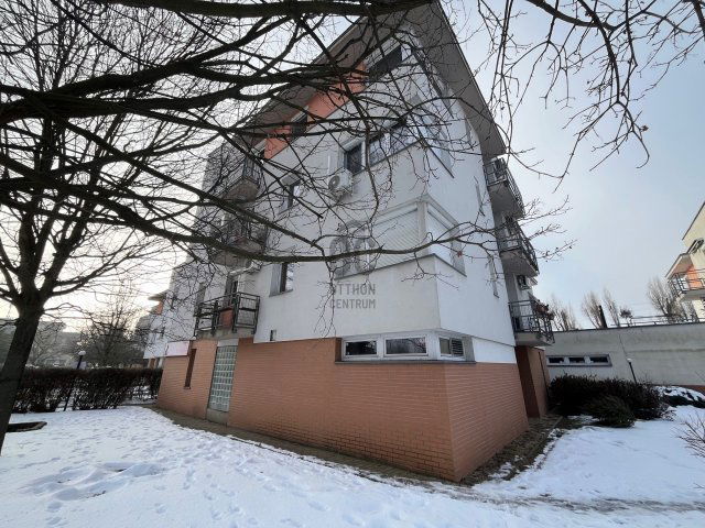 Eladó ipari ingatlan, Budapesten, IV. kerületben 63.9 M Ft