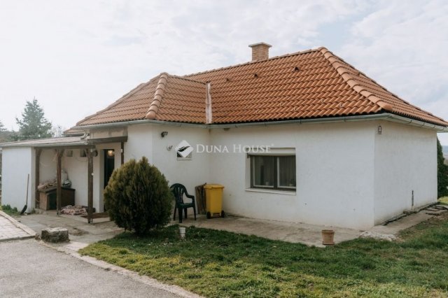 Eladó családi ház, Tótvázsonyban 57.9 M Ft, 2 szobás