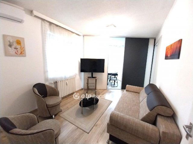 Kiadó téglalakás, albérlet, Nyíregyházán 170 E Ft / hó