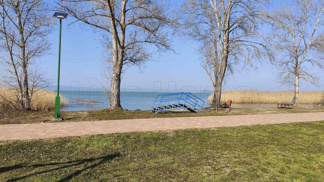 Eladó telek, Balatonszárszón 95 M Ft / költözzbe.hu
