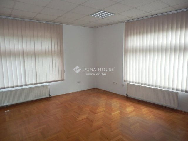 Eladó iroda, Budapesten, XI. kerületben 170.17 M Ft