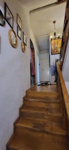Eladó családi ház, Budakeszin 174.7 M Ft, 9 szobás
