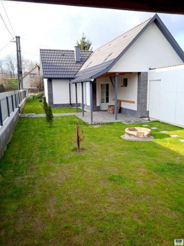 Eladó családi ház, Kőröshegyen 59 M Ft, 4 szobás