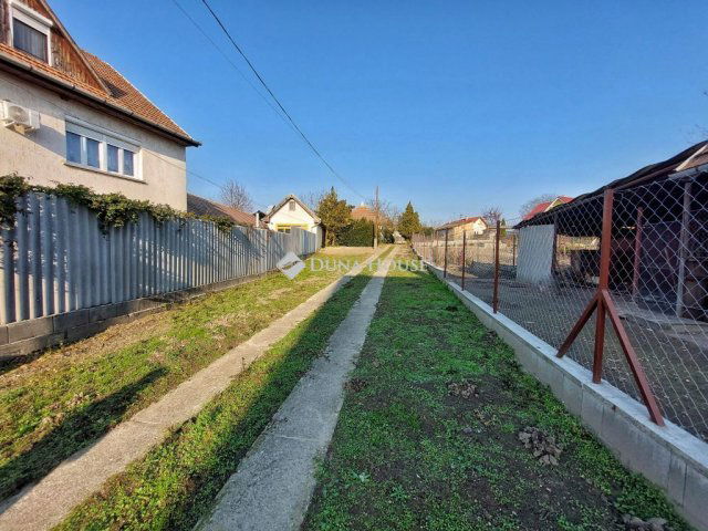 Eladó családi ház, Vácrátóton 46 M Ft, 2 szobás