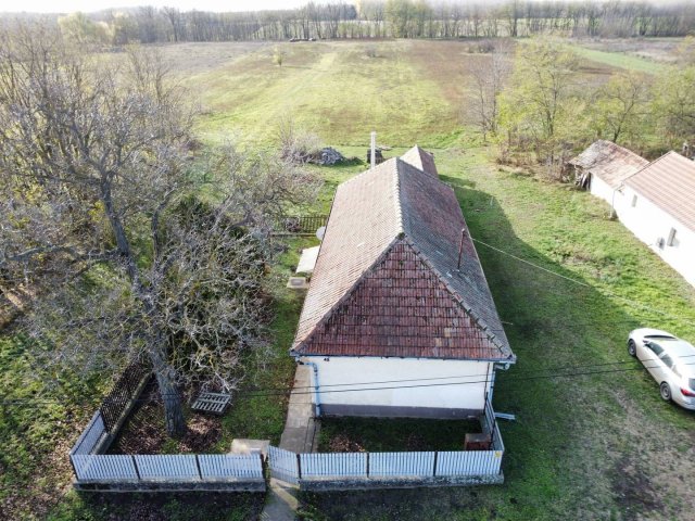Eladó családi ház, Jászágón 18.9 M Ft, 2 szobás