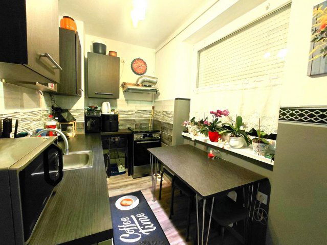 Eladó téglalakás, Bábolnán 40.9 M Ft, 2 szobás