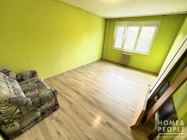 Eladó téglalakás, Szegeden 43.65 M Ft, 2 szobás