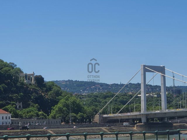 Eladó téglalakás, Budapesten, V. kerületben 68 M Ft, 1 szobás