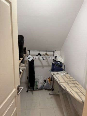 Eladó ikerház, Budapesten, XVIII. kerületben 130 M Ft, 4 szobás